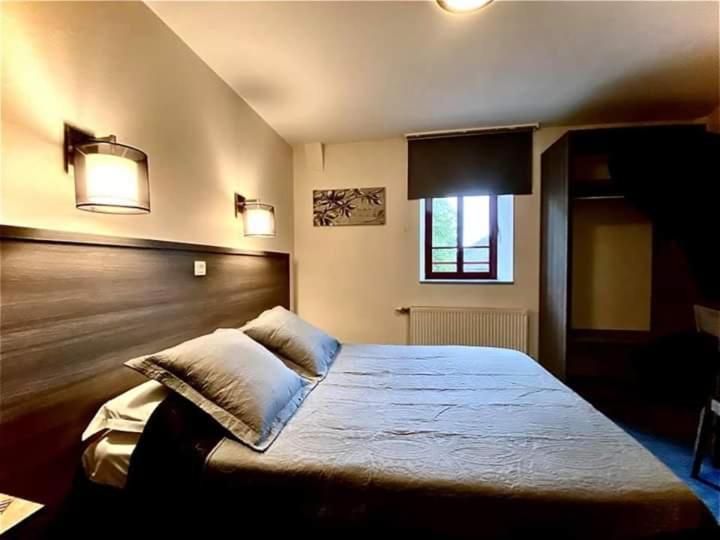 Hotel La Boule D'Or Pouzauges Zewnętrze zdjęcie