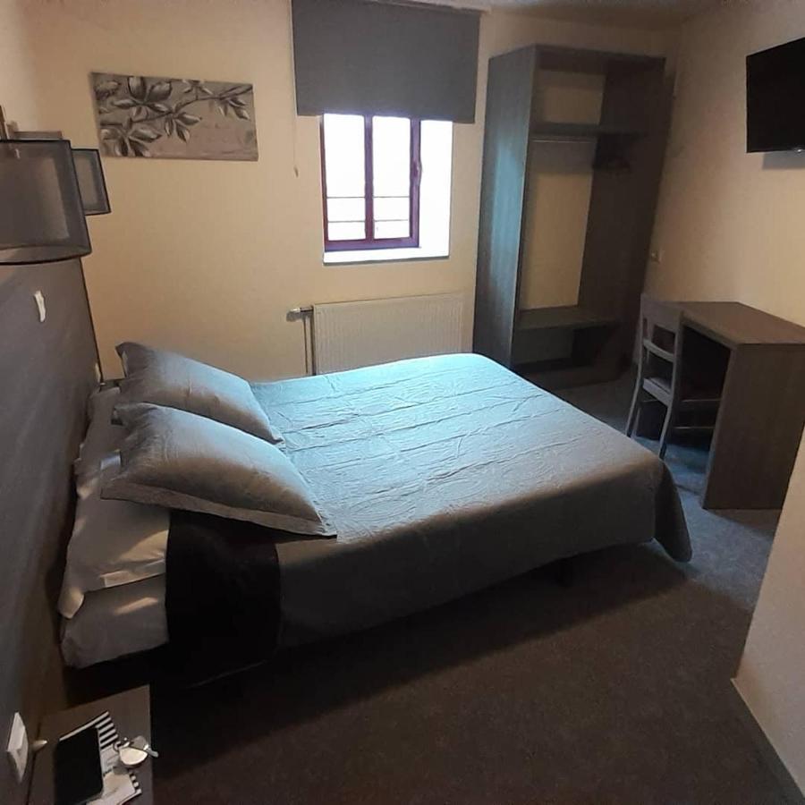 Hotel La Boule D'Or Pouzauges Pokój zdjęcie