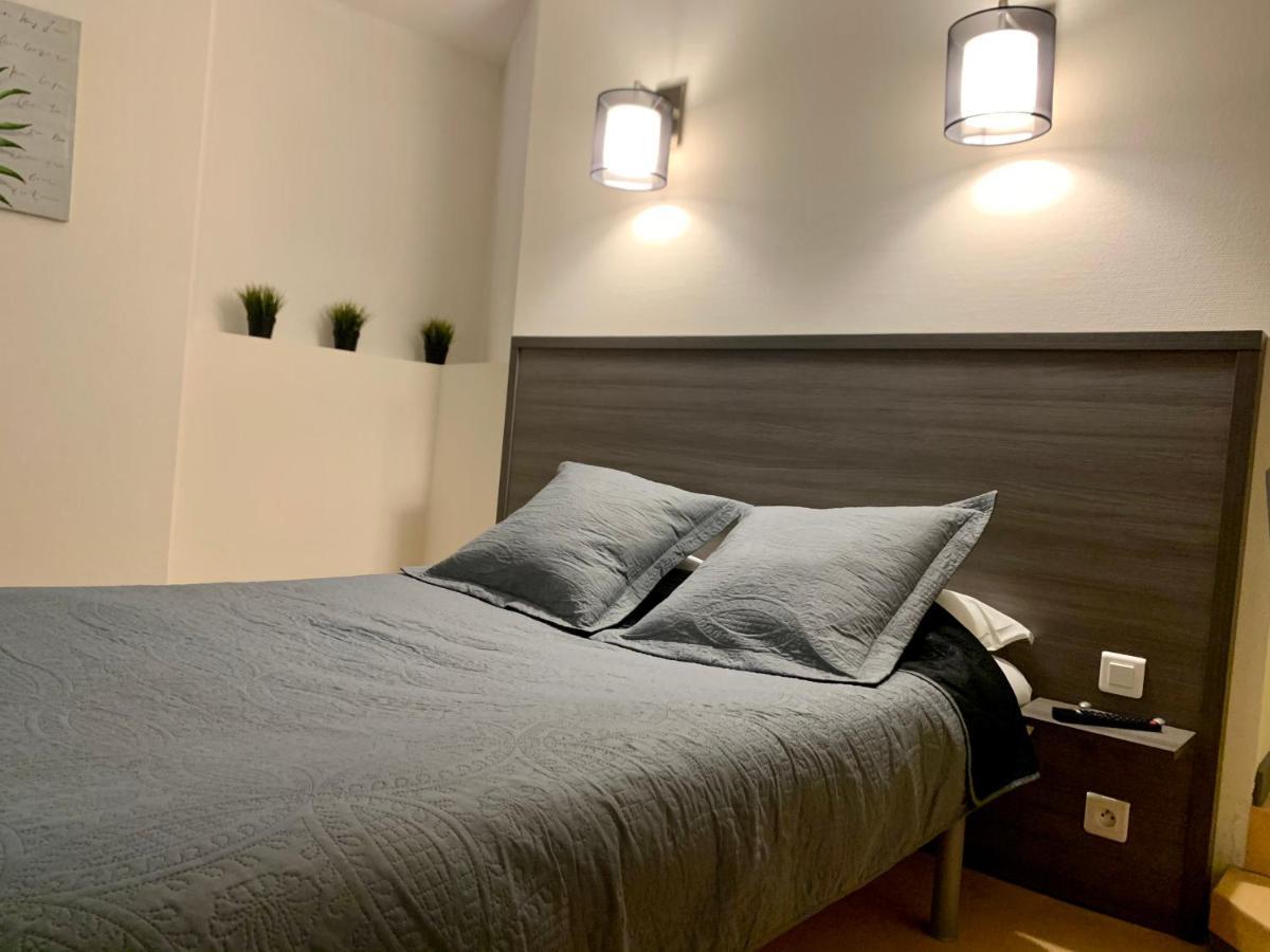 Hotel La Boule D'Or Pouzauges Zewnętrze zdjęcie