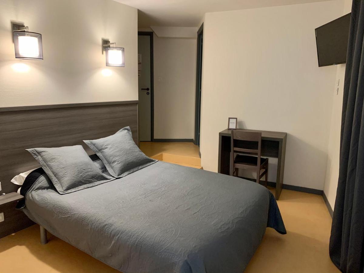 Hotel La Boule D'Or Pouzauges Zewnętrze zdjęcie