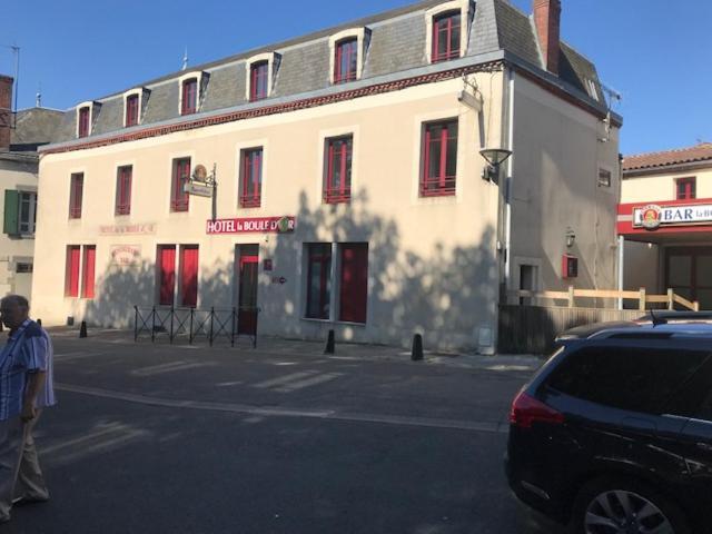 Hotel La Boule D'Or Pouzauges Zewnętrze zdjęcie